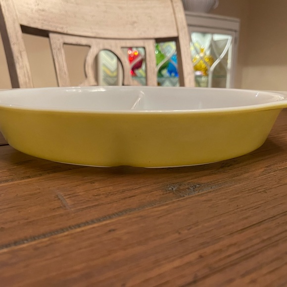 Pyrex- Verde Green Olives - Picture 3 of 8